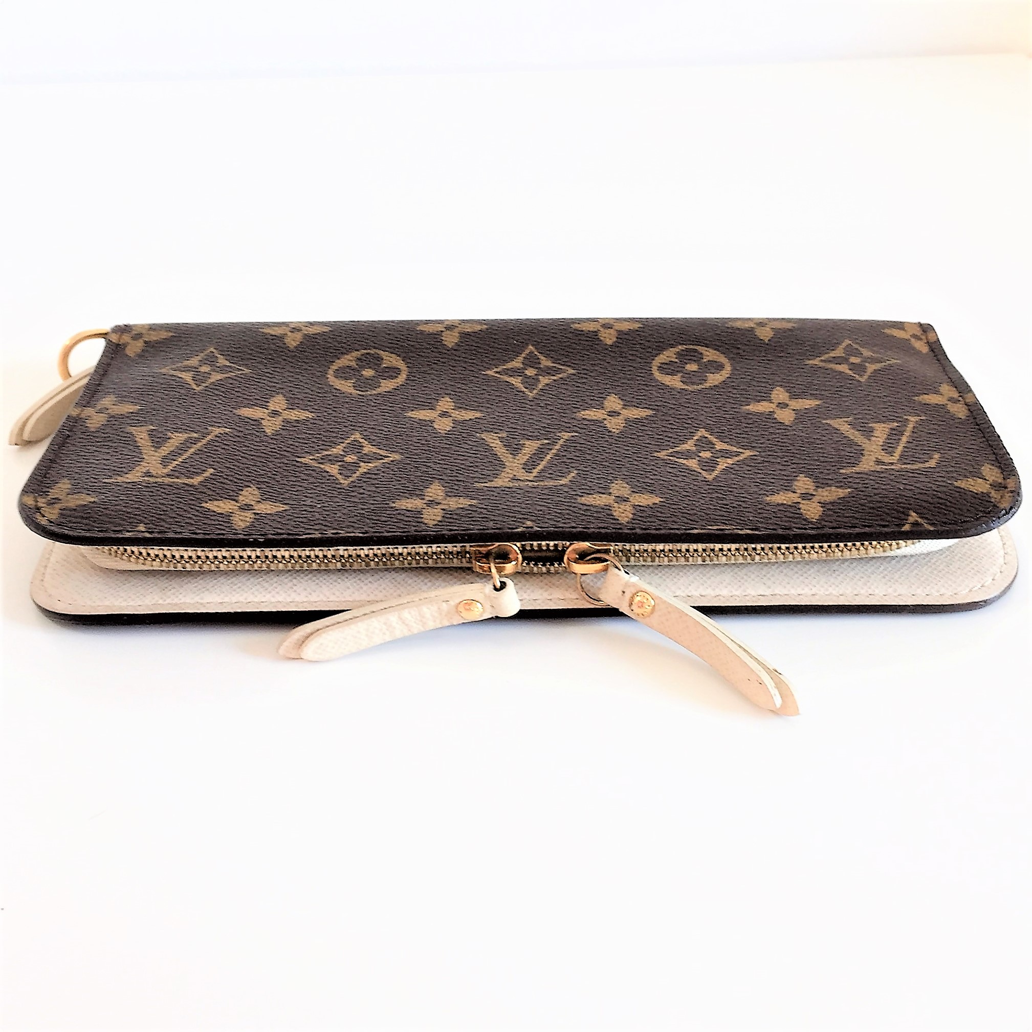 LOUIS VUITTON Wallet Insolite made in LV monogram canvas , pre-owned in good condition – LUSSO DOC